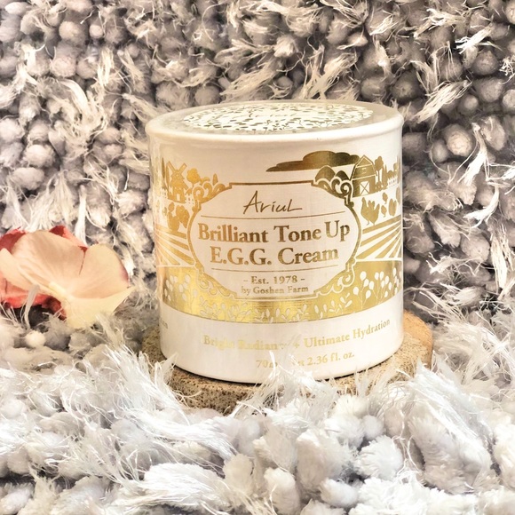New with tags ARIUL BRILLIANT TONE UP E.G.G CREAM - Picture 1 of 6
